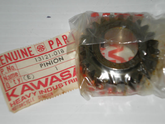 KAWASAKI F6 F7 KD175 KE175 Crankshaft Primary Pinion Gear 13121-018 13121-027