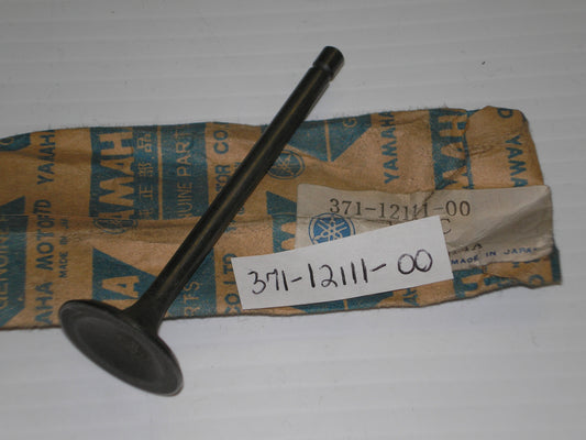 YAMAHA TX500 XS500 Engine Intake Valve 371-12111-00 / 371-12111-01