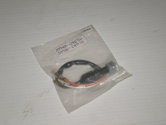 SUZUKI A100 AC100 AS50 DR DS GN GR GS GSF GSX GSX-R GT OR SP T125 TC TS LS VS VX Brake Stop Light Switch 37740-04572 / 37740-04A00