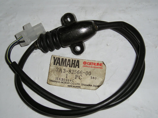 YAMAHA DT100 FJ1100 TDR250 TZR250  Side Stand Safety Switch  3A3-82566-00 / 3A3-82566-01