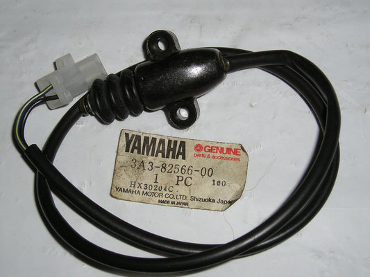 YAMAHA DT100 FJ1100 TDR250 TZR250 Side Stand Safety Switch 3A3-82566-00 / 3A3-82566-01