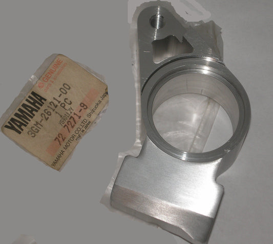 YAMAHA FZR1000 Factory L/H Handlebar Holder 3GM-26121-00