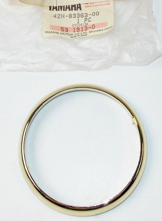 YAMAHA XV1000 XV1100 Turn Signal Lens Rim 42H-83363-00