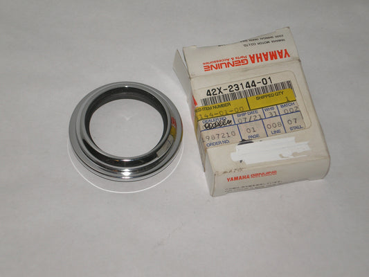 YAMAHA XJ700 XV700 XV750 XV1100 Fork Dust Seals 42X-23144-01