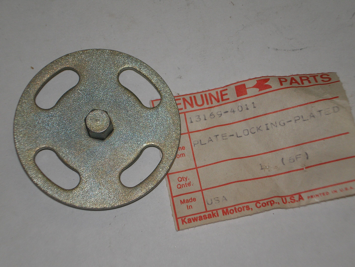 KAWASAKI KLT200 1981-1983 Rear Axle Locking Plate 13169-4011
