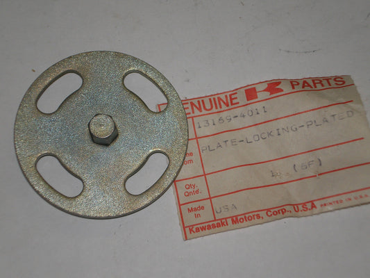 KAWASAKI KLT200 1981-1983 Rear Axle Locking Plate 13169-4011