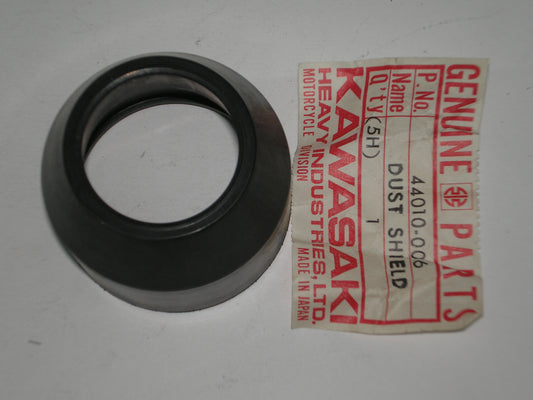 KAWASAKI C2 F3 F6 F7 G4 G5 G31 KE100 KV100 Fork Dust Shield 44010-006