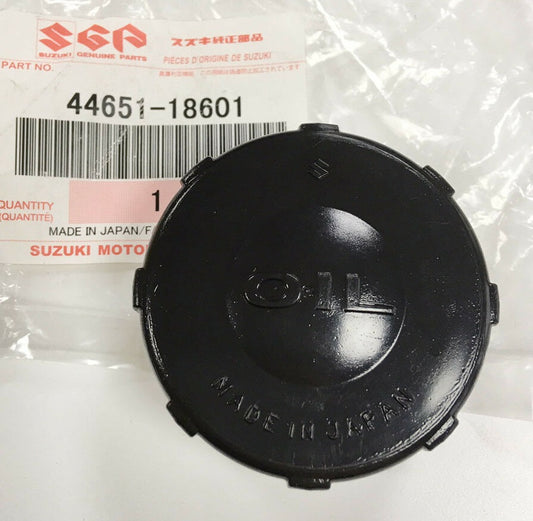 SUZUKI GT250 Factory Oil Tank Cap 44651-18601 / 44651-18600