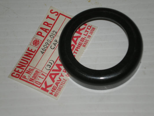 KAWASAKI KLT 110 160 185 200 250 KD KE KS KX 125 175 KZ 200 250 Steering Stem Cap 46098-012
