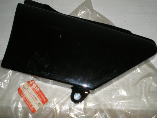 SUZUKI GS750 Left Hand Frame / Side Cover 47211-45000