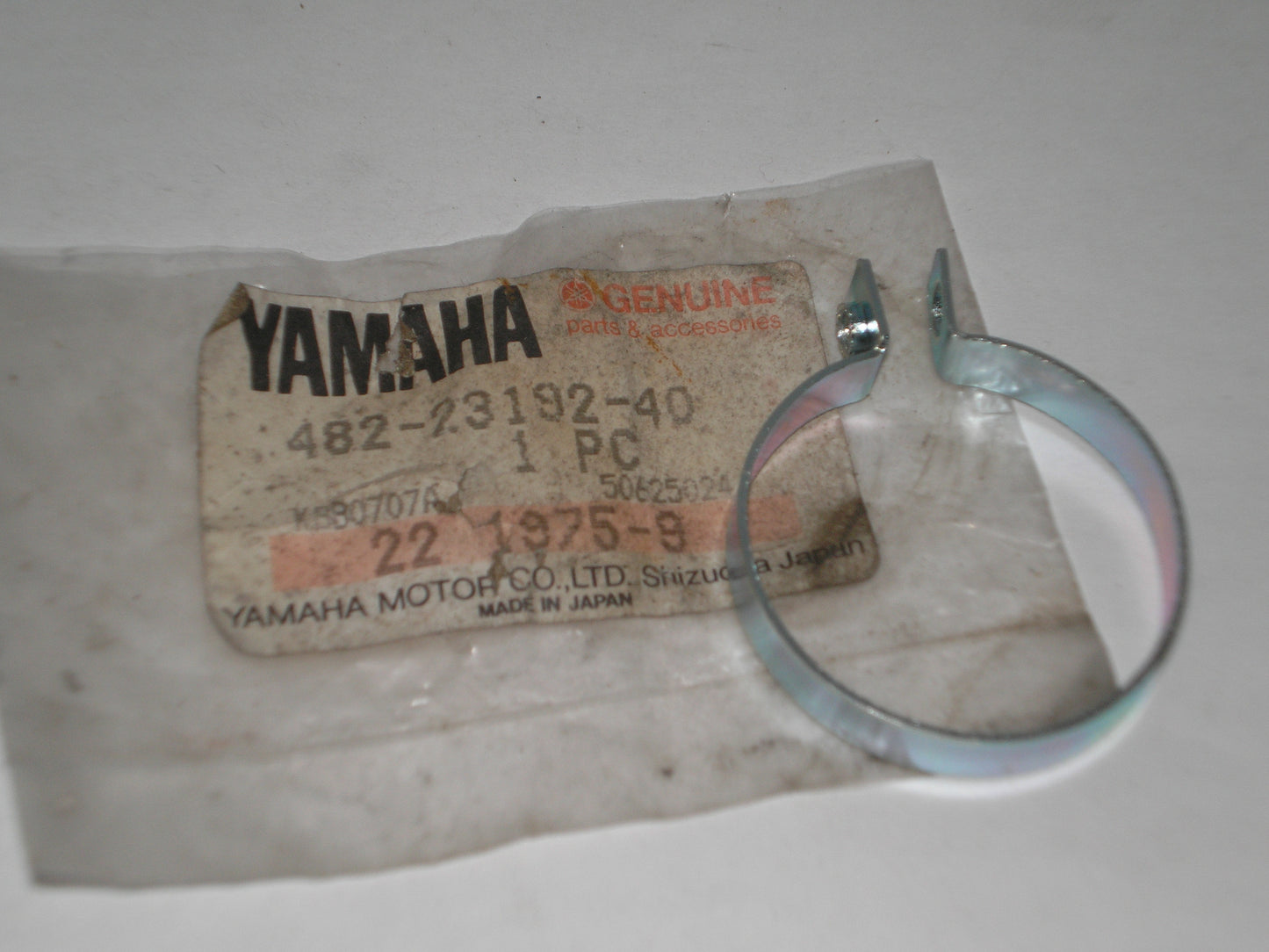 YAMAHA DT50 TTR125 Front Fork Boot Band  482-23192-40