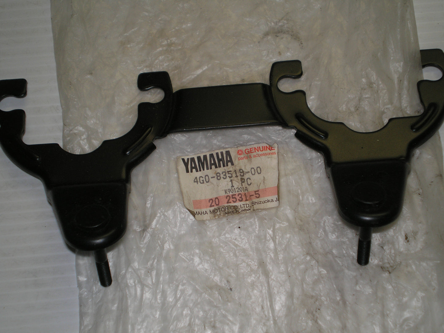 YAMAHA XJ550 Seca 1981-1983 Meter Bracket 4G0-83519-00