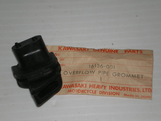 KAWASAKI G3 G4 G5 KV100 Carburator Over Flow Pipe Grommet 16136-001