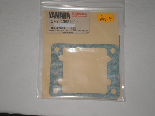 YAMAHA YT175 1982 Reed Cage Valve Seat Gasket 5V7-13621-00 5V7-13621-10