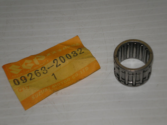 SUZUKI PE400 Connecting Rod Piston Pin Roller Bearing 09263-20032