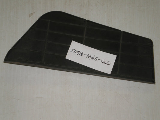 HONDA GL1500 Goldwing Rear R/H Pillion Step 50718-MN5-000