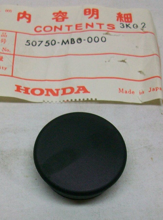 HONDA GL1500 GL1800 TRX250 VF700 VF750 VF1100 Main Stand Pipe Cap 50750-MB0-000
