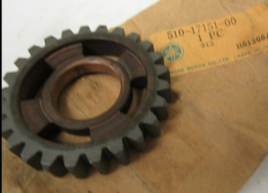 YAMAHA YZ400 Transmission 5th Pinion Gear 25T 510-17151-00