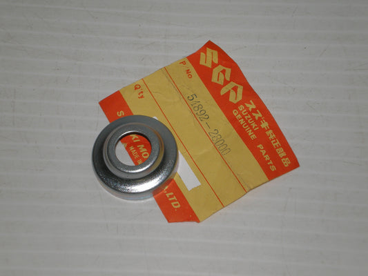 SUZUKI RL250 TC100 TC125 TM100 TM125 TS90 TS100 TS125 TS185 Front Hub Drum Dust Seal Cover 54892-28000 / 54892-28001