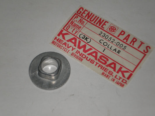 KAWASAKI KE100 KE125 KE175 KE250 KH100 KL250 KS125 KV100 Light Collar 23052-005
