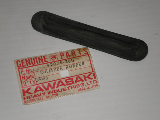 KAWASAKI KLT200 KLT250 KZ200 KZ250 KZ305 KZ400 KZ440 Battery Case Rubber Damper 92075-280