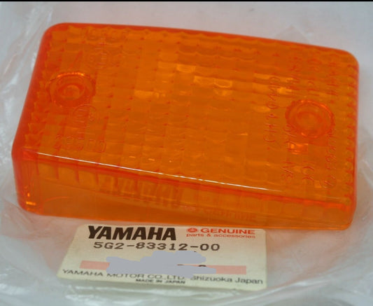 YAMAHA FJ600 FJ1100 XJ650 XJ750 XJ900 XS650 XZ550 Factory Turn Signal Lens 5G2-83312-00