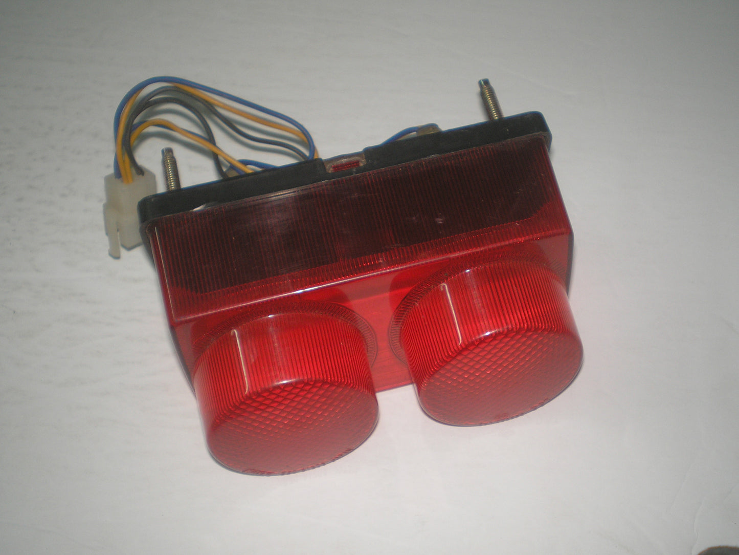 YAMAHA FZ1 FZS10 GZS1000 RX10 YZFR1  Factory Tail Light Assembly  5JJ-84710-11