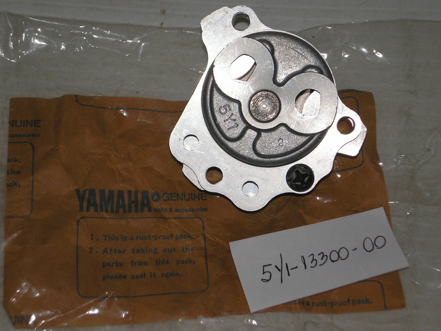 YAMAHA SRX600 XT500 XT550 XT600 Oil Pump Assembly 5Y1-13300-00 / 1VJ-13300-00