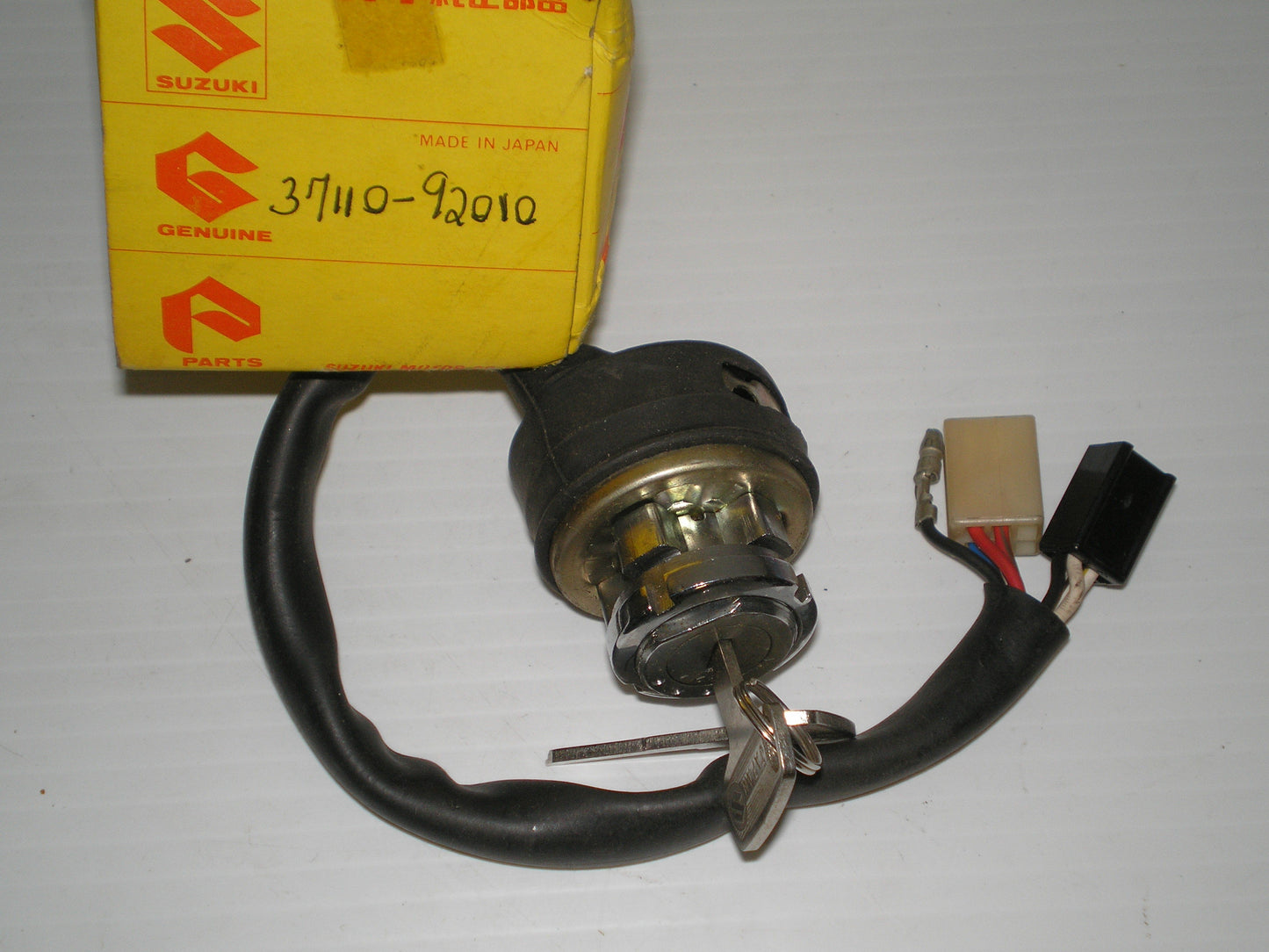 SUZUKI SM30 SM40 Ignition Switch Assembly & Key 37110-92010