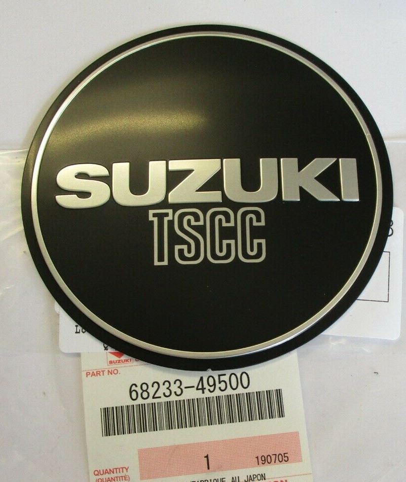 SUZUKI GSX750E GSXT70S GSX750T GS750T L/H Engine Cover Emblem 68233-49500