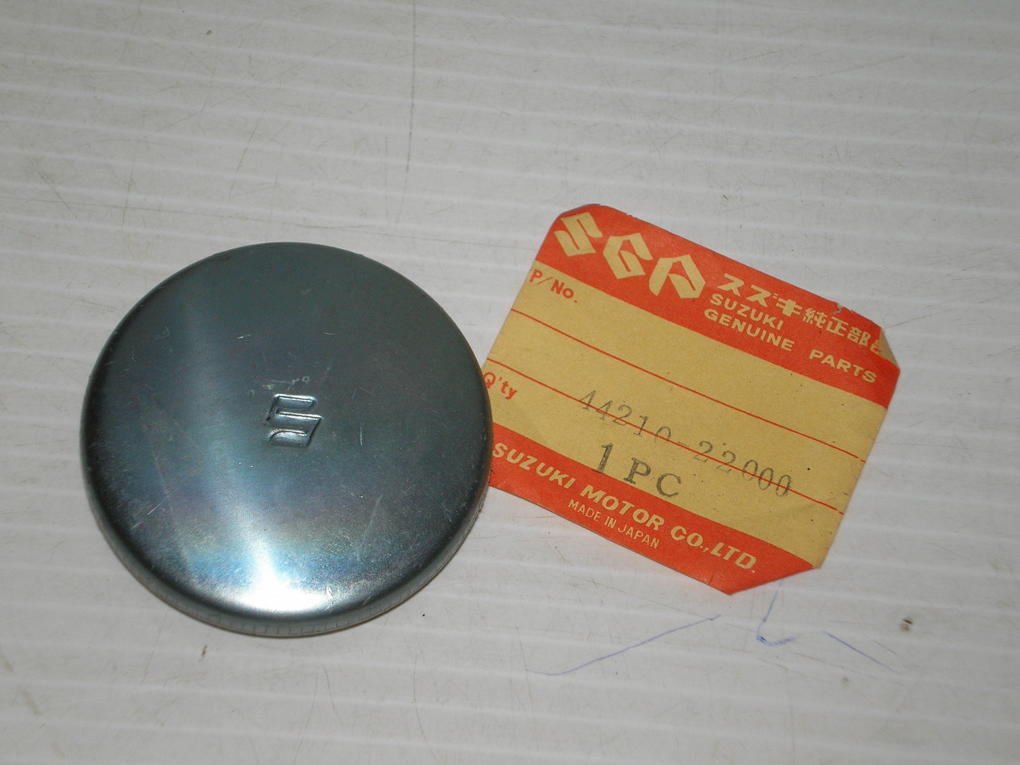 SUZUKI T125 TS50 TS90 TS125 TS185  Fuel Tank Cap 44210-22000