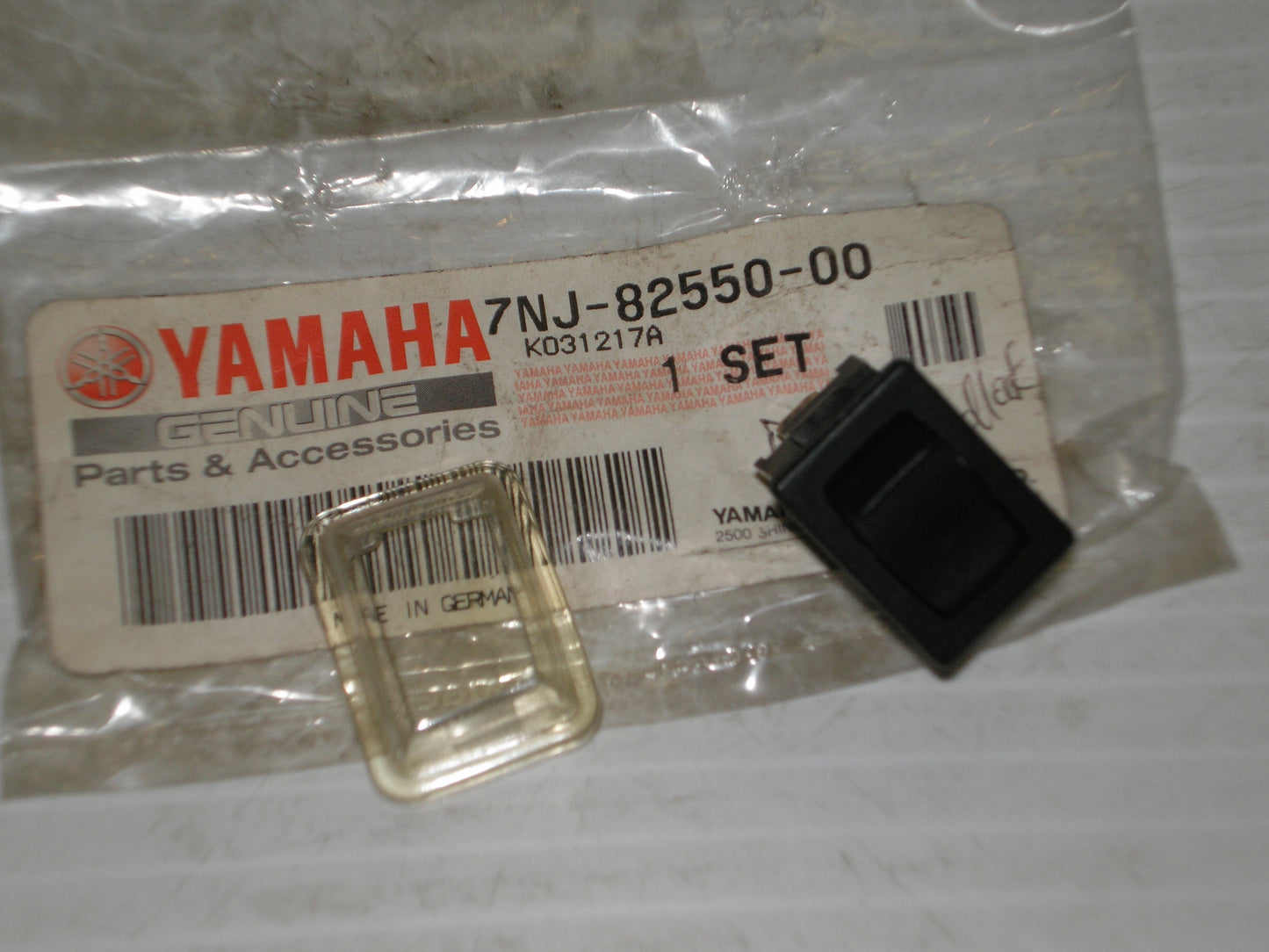 YAMAHA EF1000 EF2600 EF2800 EF3000 EF4000 EF4600 Generator Engine Stop Switch 7NJ-82550-00