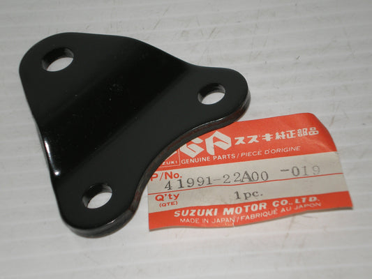 SUZUKI LT230 LT250 1985-1990 Engine Mounting Plate 41991-22A00-019