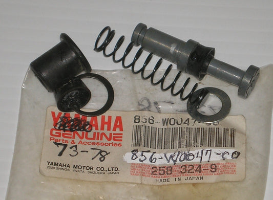 YAMAHA RD SR TX TZ XS Factory Brake Caliper Repair Seal Kit 856-W0047-00 / 856-20000-50