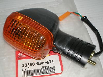 HONDA CBR600 RVT1000 1999-2006 Rear L/H Turn Signal 33650-MBW-671