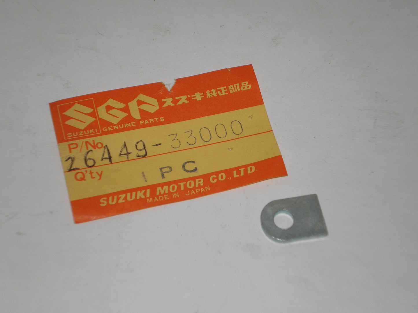 SUZUKI ALT DR GN GS GSX GT LT SP Tachometer Drive Retaining Plate 26449-33000