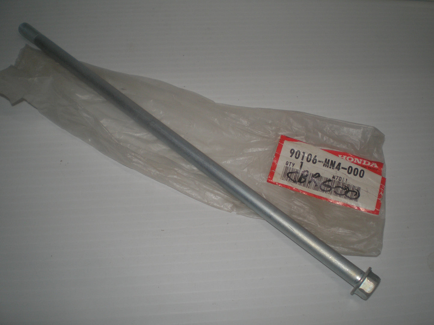 HONDA CBR600F Upper Engine Hanger / Mounting Bolt 90106-MN4-000