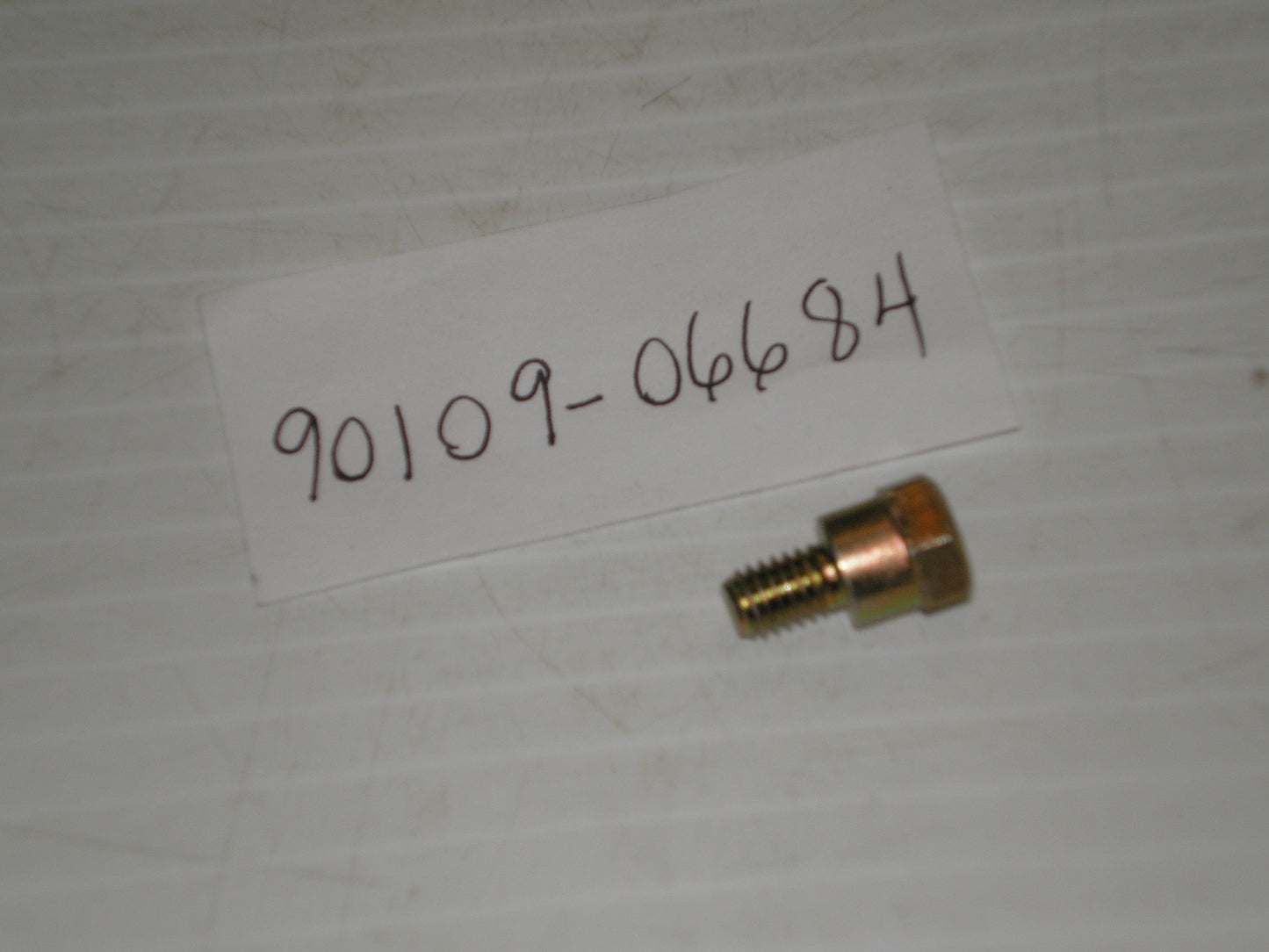 YAMAHA  YTM200 Sprocket Lock Plate Retaining Bolt 90109-06684