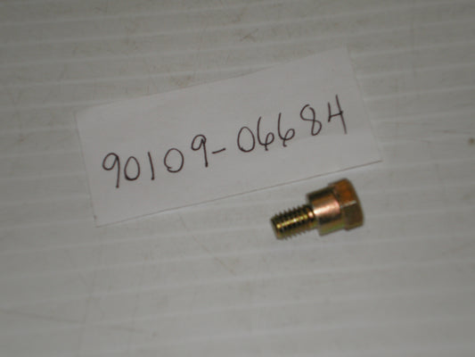 YAMAHA  YTM200 Sprocket Lock Plate Retaining Bolt 90109-06684