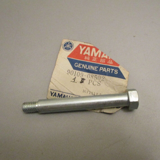 YAMAHA XS750 TRIPPLE SPECCAL FRAME BOLT M7-054 90109-08502