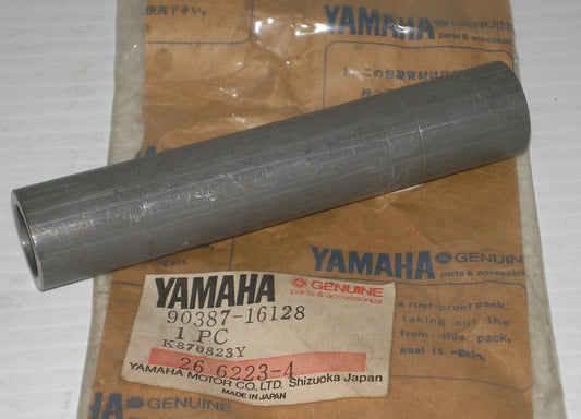 YAMAHA DS6 DS7 DT1 DT2 DT3 R3 R5 RD RT1 RT2 RT3 TD TR TX TZ XS1 XS2 YDS5 YM2 YR Swing Arm Pivot Spacer 90387-16128 / 150-22126-00