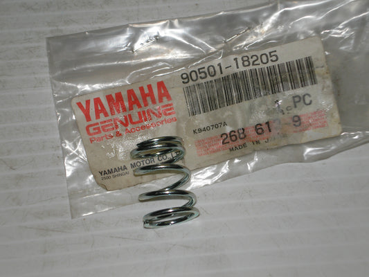 YAMAHA TX650 XS650 1974-1980 Side Cover Spring 90501-18205