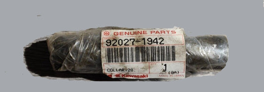KAWASAKI KX125 KX250 KX500 Rear Wheel Hub Axle Collar 92027-1942