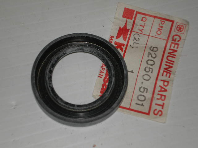 KAWASAKI JS440 JS550 Pump Drive Shaft Oil Seal 92050-501