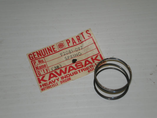 KAWASAKI F11 KE250 KT250 KX250 KDX KX 400 420 450 500 F12 KL KLX 600 650 Spring 92081-097