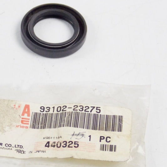 YAMAHA YFA1 YFM50 YFM80 YFM100 YFM125 YTM200 Wheel Oil Seal 93102-23275