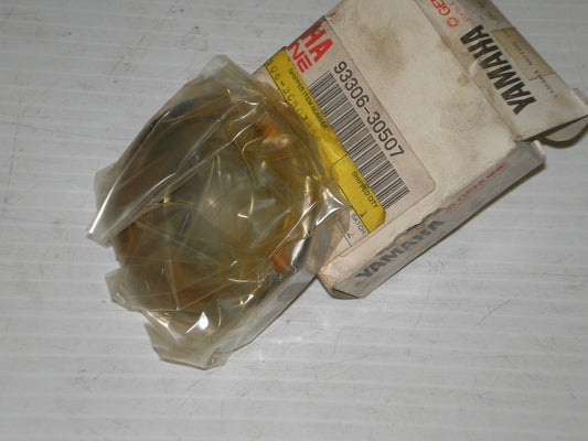 YAMAHA FJ1100 FJ1200 FZR750 FZR1000 TX500 TX650 TX750 XS1 XS2 XS500 XS650 XS750 Rear Wheel Bearing 93306-30507 / 93306-305U0