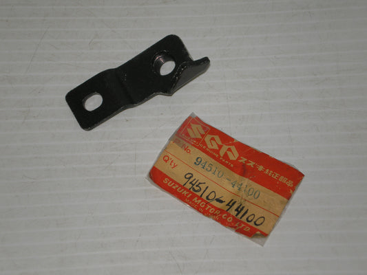 SUZUKI GS450 GS650 1980-1983 R/H Cowling Mounting Bracket 94510-44100