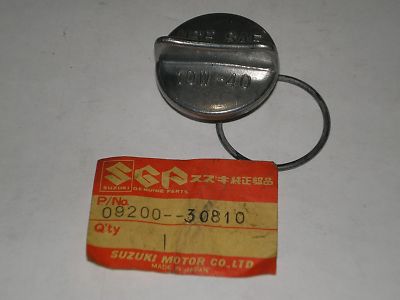 SUZUKI DR GN GS GSX SP XN Oil Filler Plug / Cap 09200-30810