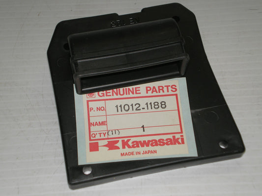 KAWASAKI KE125 Air Filter Box Cover / Cap 11012-1188